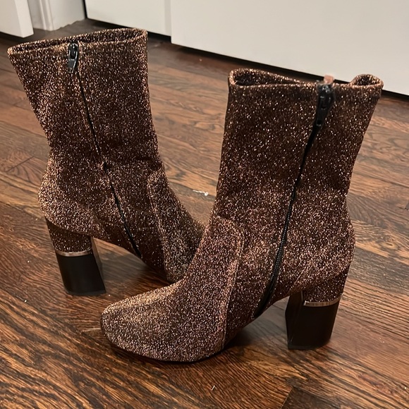 Design Lab metallic booties - Picture 2 of 7